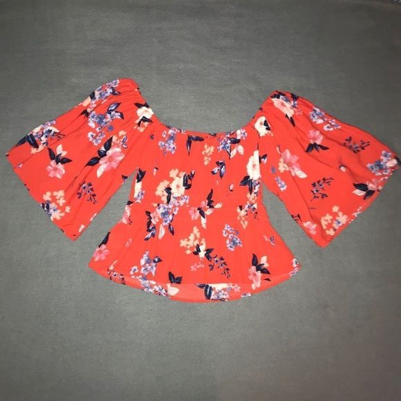 Cupcakes and Cashmere Red Off Shoulder Top Small S - Picture 6 of 8